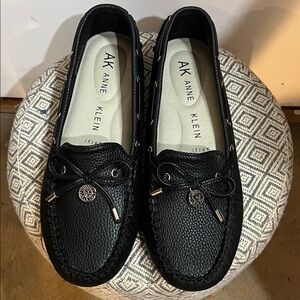 Anne Klein Sinya iFlex Flat Loafers Black Leather Women's Size 8